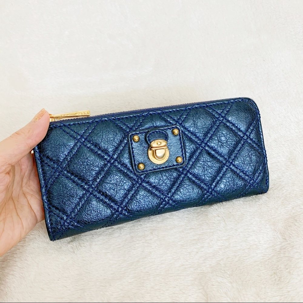 NWT Authentic Marc Jacobs Leather Zip Wallet